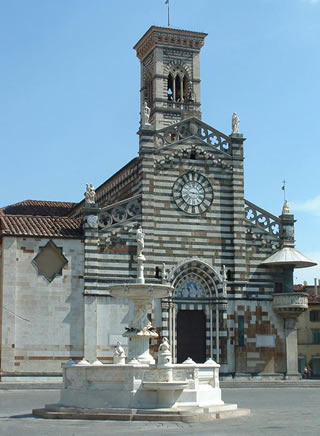 facciata del duomo di prato